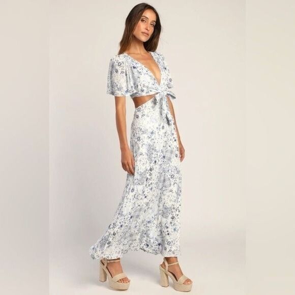 Lulus Stroll the Avenues White Floral Print Tie-Front Maxi Dress Size Medium - Picture 2 of 12